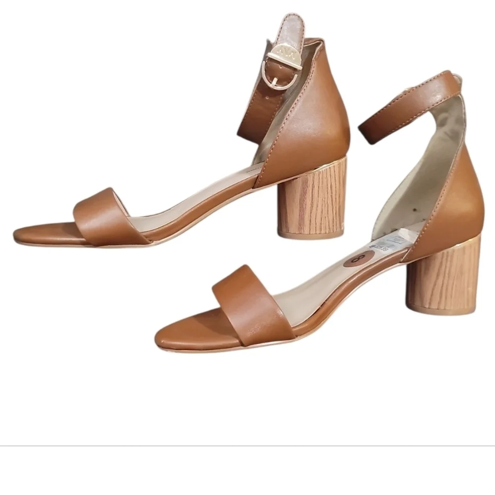 Marc New York Andrew Marc Brown Block Heel open toe Sandals 8